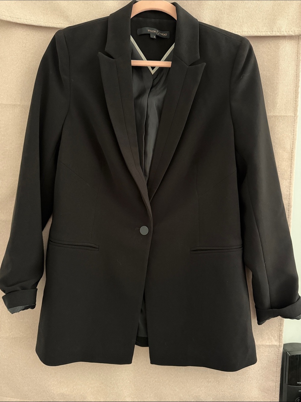 Willow & Clay Black Single-Button Blazer